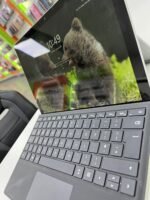 Microsoft Pro 5 Core i5 8GB RAM 256GB SSD - Image 5