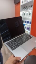 MACBOOK PRO 2020 GRADE B