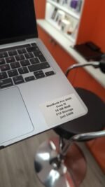 MACBOOK PRO 2020 GRADE B - Image 2
